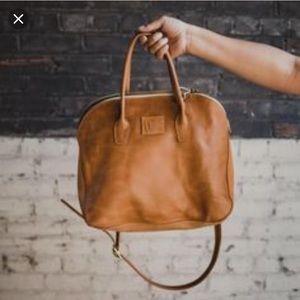 ✨New Sseko Sheba Bag in Oiled Caramel✨